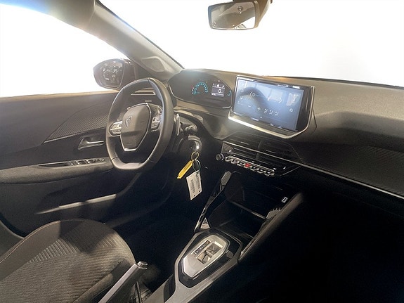 Peugeot 208 11 of 15