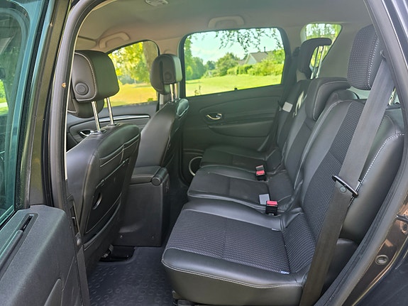 Renault Scenic III 10 of 13