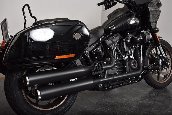 Harley-Davidson LOW RIDER ST / SE SLIPON / SADDLEMEN SADEL / FRAMFLYTT / SISSYBAR 12 of 18