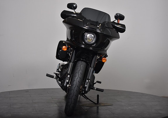 Harley-Davidson LOW RIDER ST / SE SLIPON / SADDLEMEN SADEL / FRAMFLYTT / SISSYBAR 2 of 18