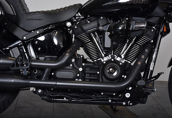 Harley-Davidson LOW RIDER ST / SE SLIPON / SADDLEMEN SADEL / FRAMFLYTT / SISSYBAR 10 of 18