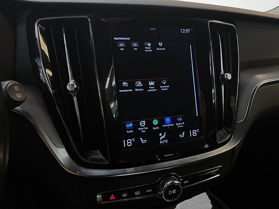 Volvo V60 Cross Country 19 of 27