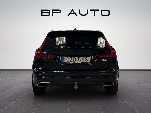 Volvo V60 Cross Country 5 of 5