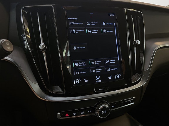 Volvo V60 Cross Country 17 of 27