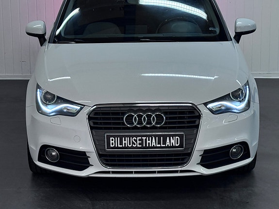 Audi A1 4 of 5