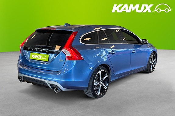 Volvo V60 4 of 5