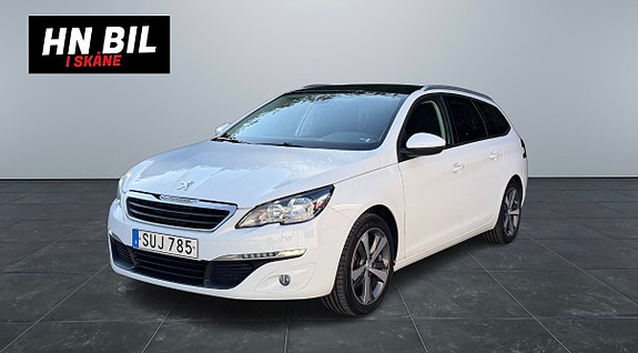 Peugeot 308 SW 2 of 5