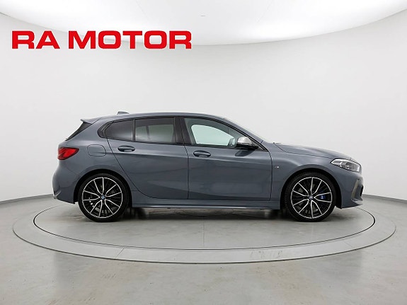 BMW M135i 7 of 28