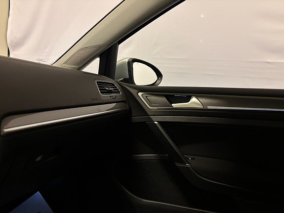 Volkswagen Golf Alltrack 14 of 20