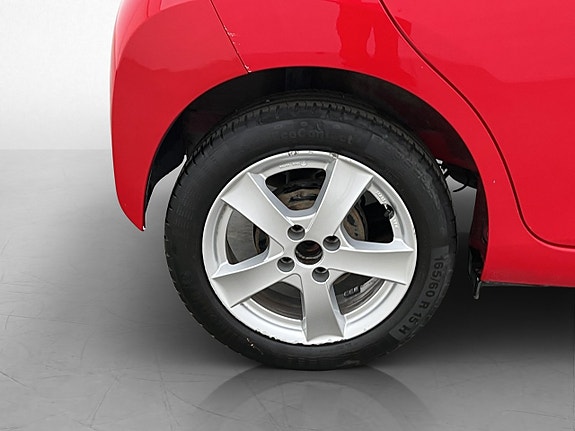 Toyota Aygo 27 of 28