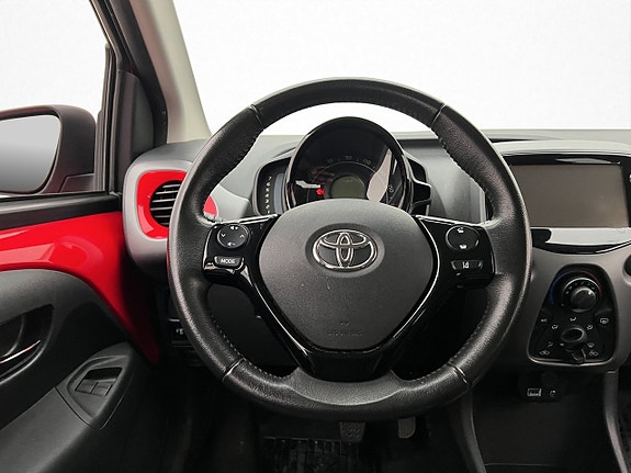 Toyota Aygo 13 of 28