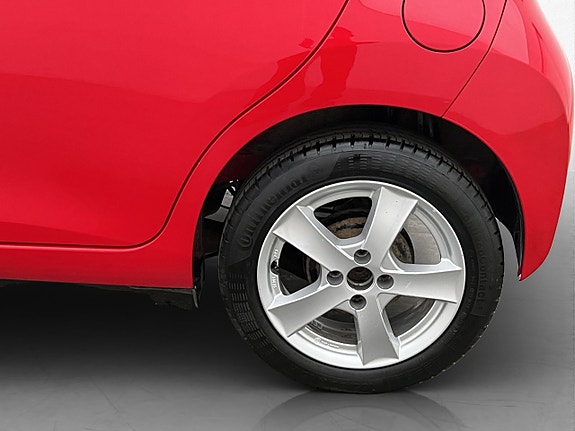 Toyota Aygo 26 of 28
