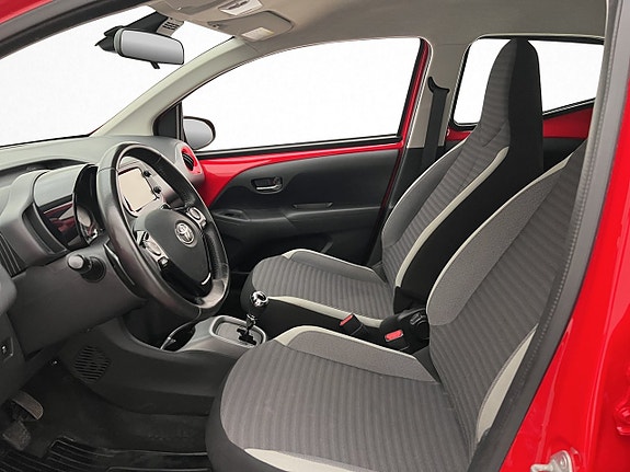 Toyota Aygo 11 of 28