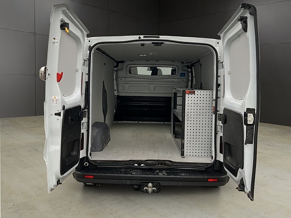 Renault Trafic 13 of 28