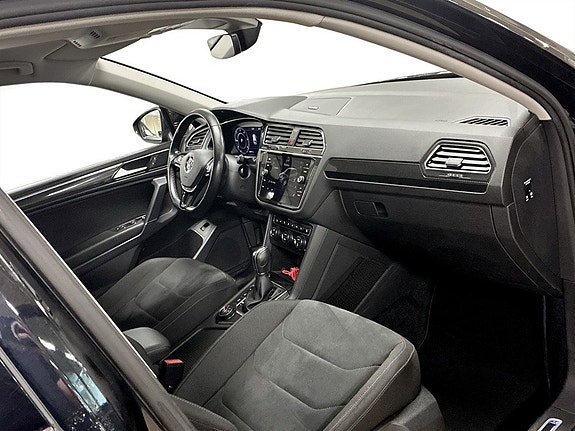 Volkswagen Tiguan Allspace 14 of 19