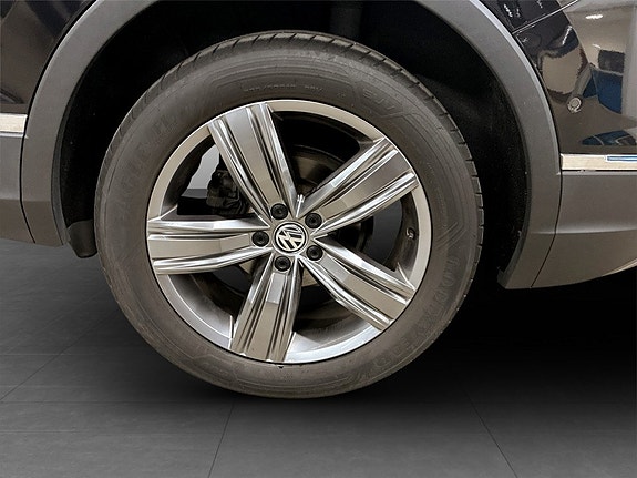 Volkswagen Tiguan Allspace 18 of 19
