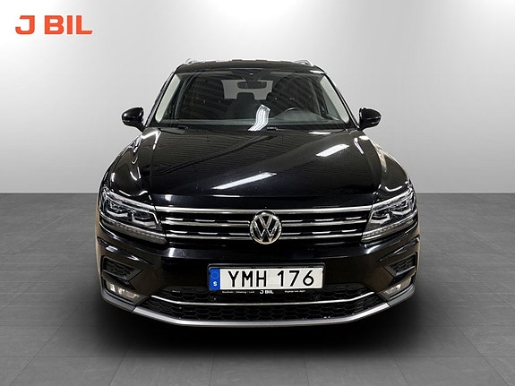 Volkswagen Tiguan Allspace 16 of 19