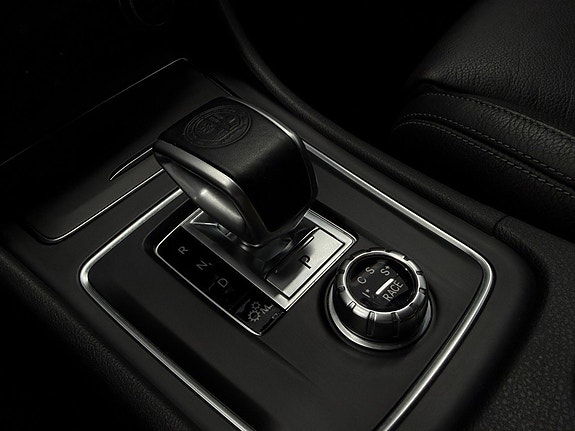 Mercedes-Benz GLA45 22 of 29