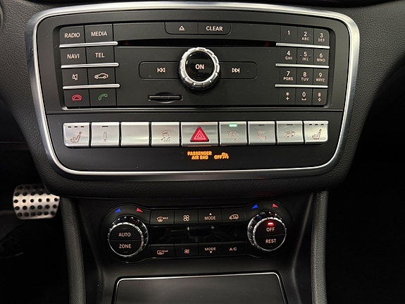 Mercedes-Benz GLA45 23 of 29