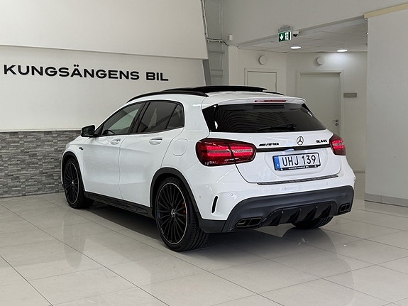 Mercedes-Benz GLA45 8 of 29