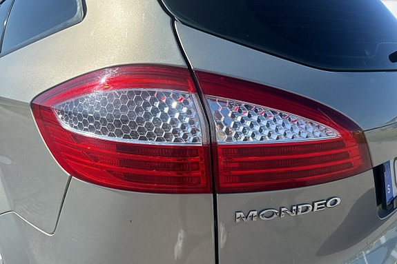 Ford Mondeo 11 of 21