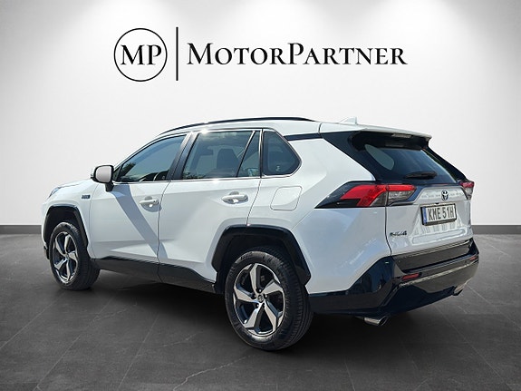 Toyota RAV4 5 of 22