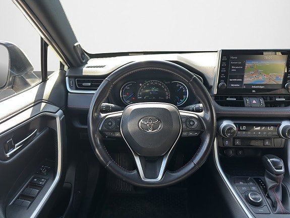Toyota RAV4 12 of 22
