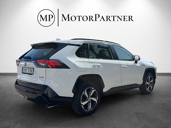 Toyota RAV4 7 of 22