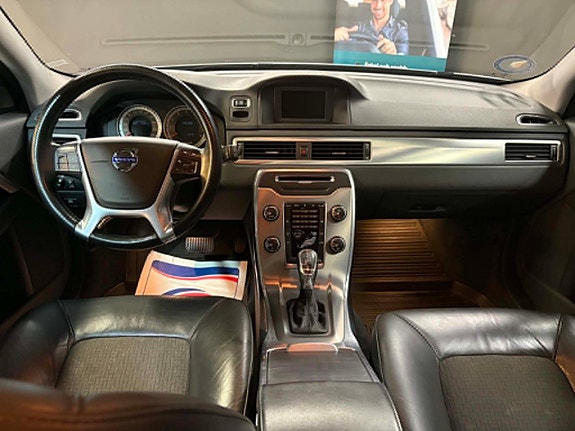Volvo V70 12 of 13