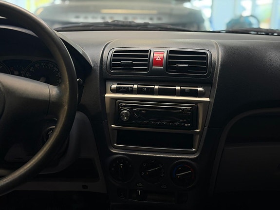 Kia Picanto 11 of 21