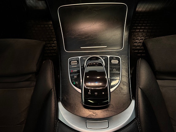 Mercedes-Benz GLC220 d 22 of 25