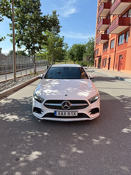 Mercedes-Benz A180 3 of 8
