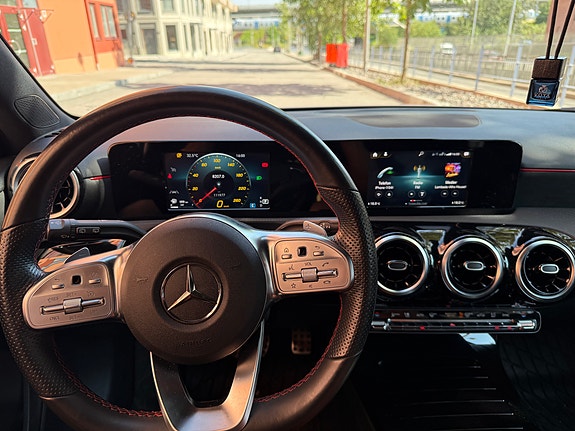 Mercedes-Benz A180 6 of 8