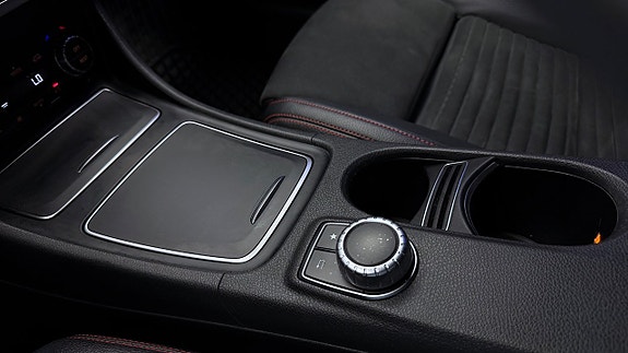 Mercedes-Benz CLA200 19 of 30