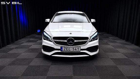 Mercedes-Benz CLA200 2 of 30