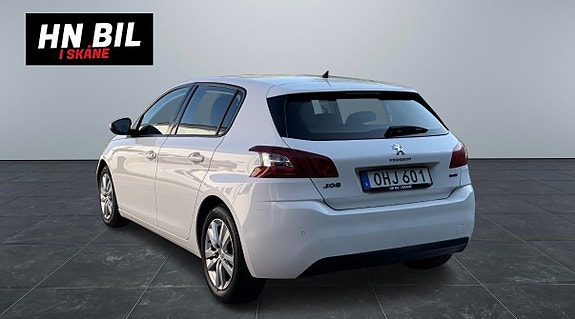 Peugeot 308 3 of 5