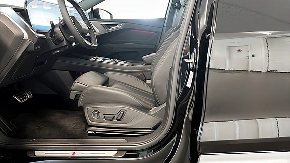 Audi Q4 e-tron 2 of 5
