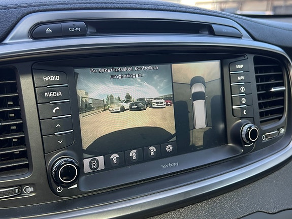 Kia Sorento 11 of 14