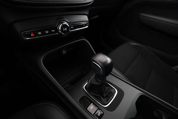 Volvo XC40 26 of 30