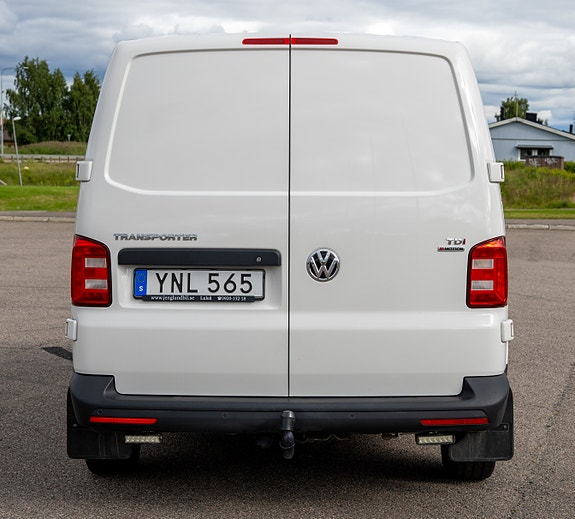 Volkswagen Transporter 4 of 5