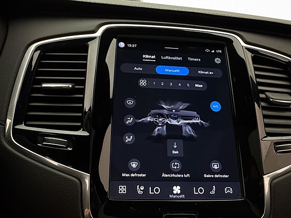 Volvo XC90 19 of 30