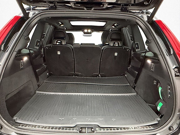 Volvo XC90 29 of 30