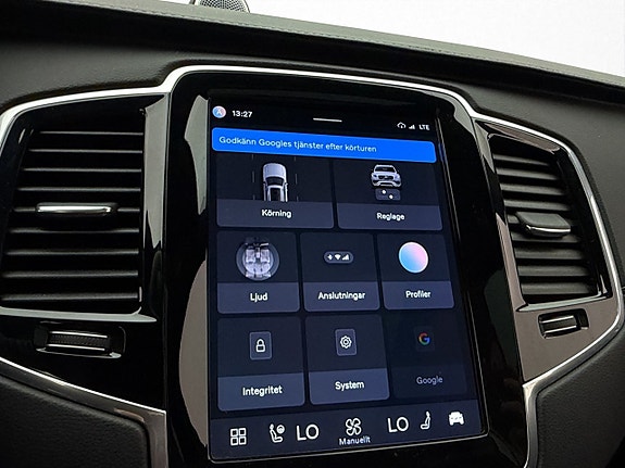 Volvo XC90 20 of 30