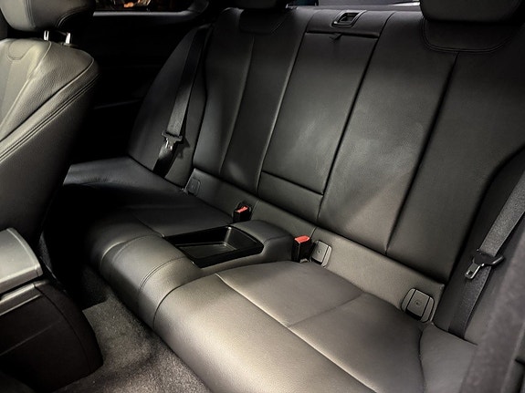 BMW M235i 17 of 23