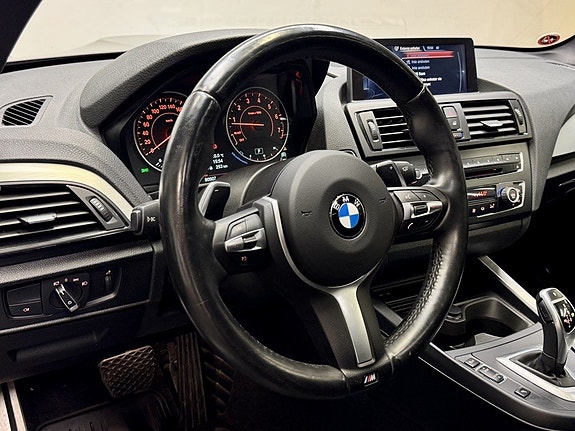 BMW M235i 11 of 23