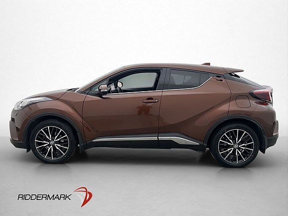 Toyota C-HR 4 of 5