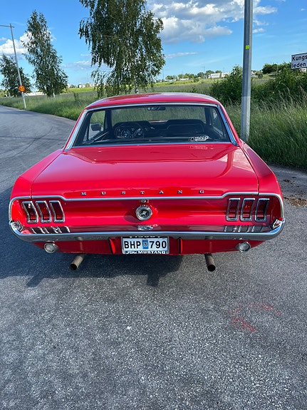 Ford Mustang 5 of 5