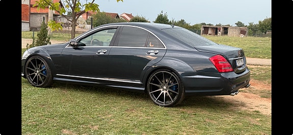 Mercedes-Benz S350 2 of 5
