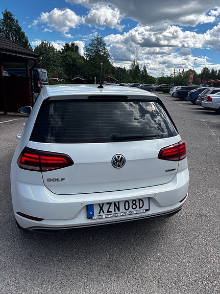 Volkswagen Golf VII 4 of 5