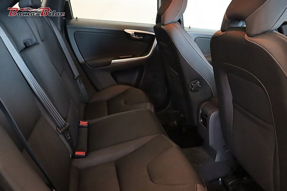 Volvo XC60 18 of 18